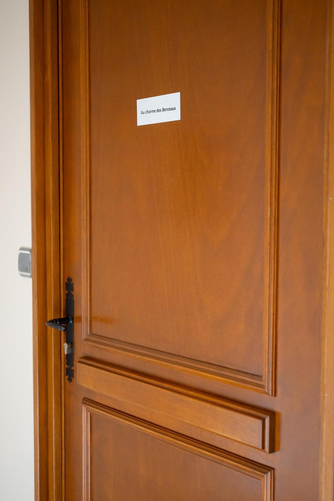 Le Charme Des Berceaux Apartment Epernay Ngoại thất bức ảnh